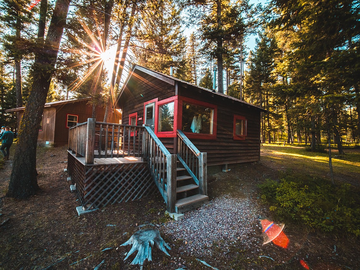 The lodge includes six guest cabins along with the main lodge, an owner&#146;s cabin, gift shop and two outbuildings. (Courtesy of Travis Kauffman)