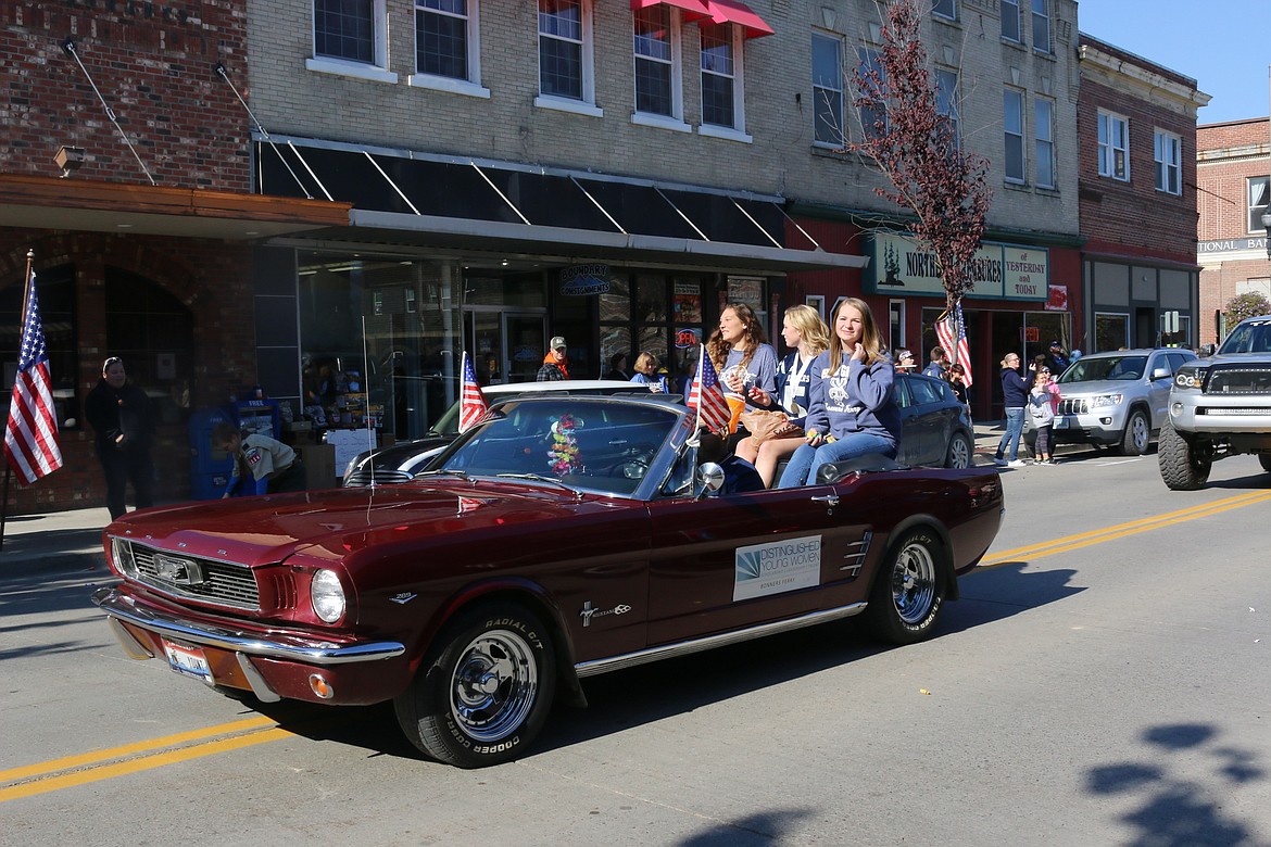 Photo by MANDI BATEMAN
Scenes from the 2019 BFHS Homecoming parade and football game.