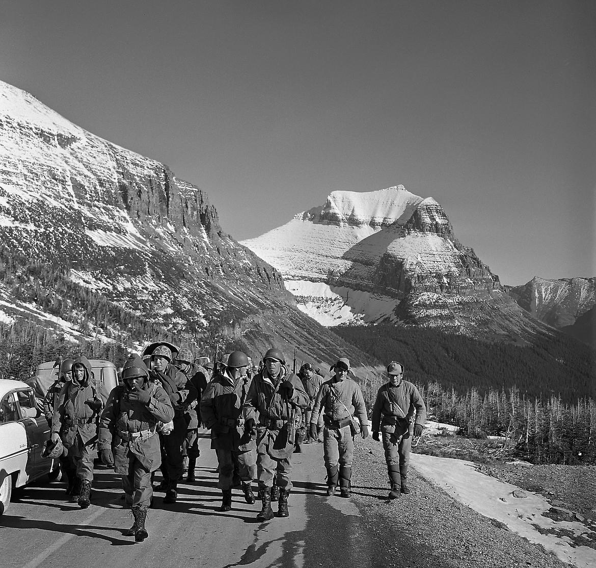 No headline Hungry Horse News