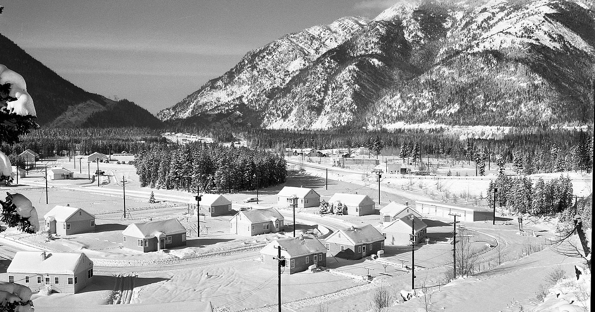 No headline Hungry Horse News