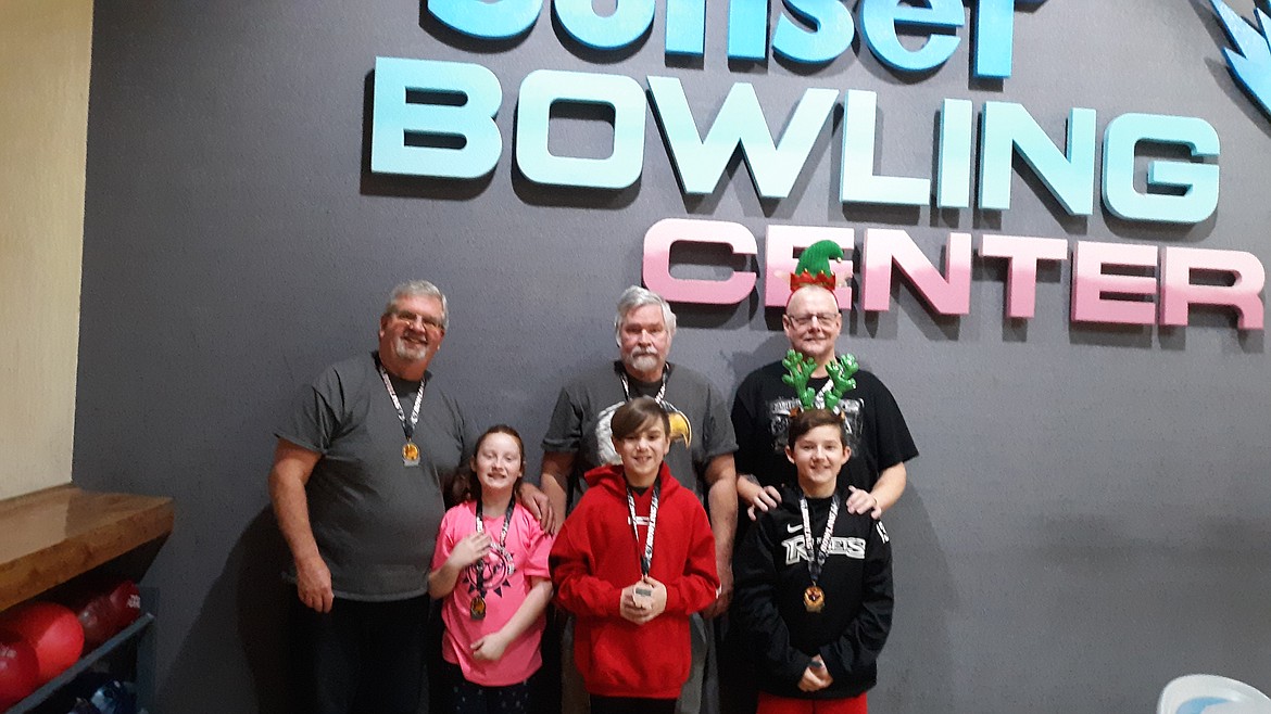 Courtesy photo
The annual Thanksgiving Youth/Adults Scotch Doubles Tournament was held Saturday at Sunset Bowling Center. Winners in the Preps division were, 1st Place - Donny Shaw/Jimmie Boyce; 2nd Place - Ruby Goodknight/Brian Goodknight; and 3rd Place - Zach Martinez/Frank Mungari. In the front row from left are Ruby Goodknight, Zach Martinez and Donny Shaw; and back row from left, Brian Goodknight, Frank Mungari and Jimmie Boyce.