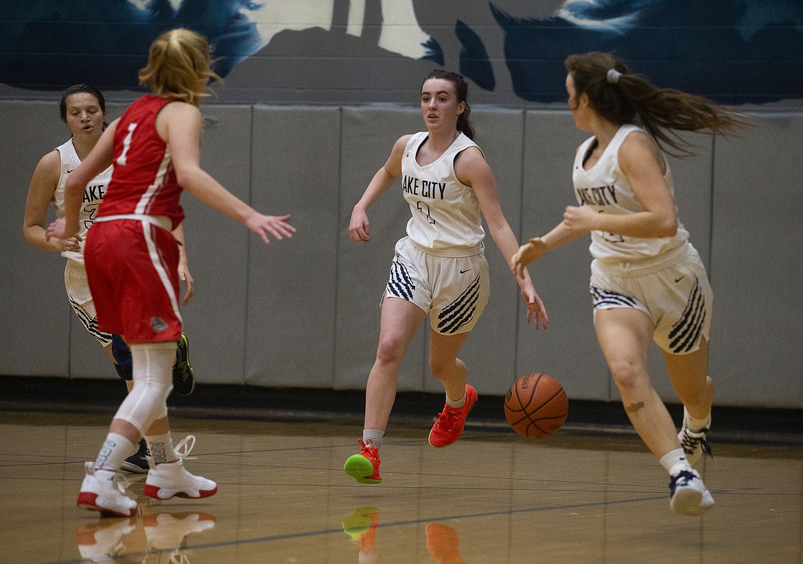 Lake City&#146;s Aubrey Avery dribbles the ball down the court in Tuesday night&#146;s game against Sandpoint. (LOREN BENOIT/Press)