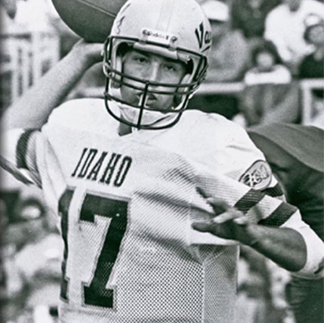 How ex-Coeur d'Alene, Idaho and Seahawks quarterback John Friesz