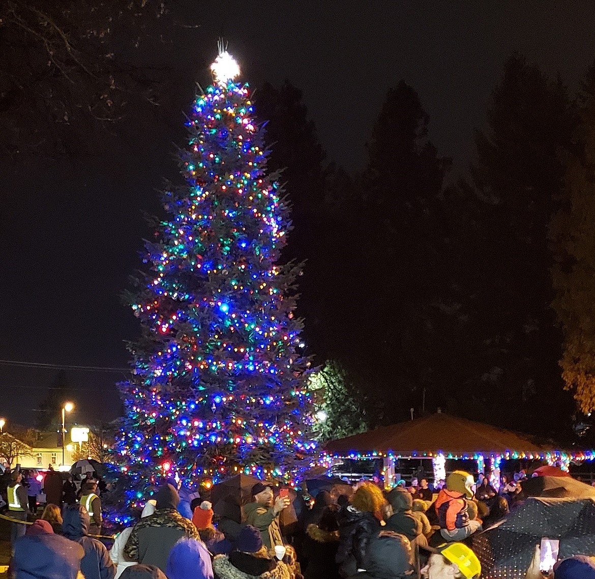 Hayden parade, lights bring community closer together Coeur d'Alene Press