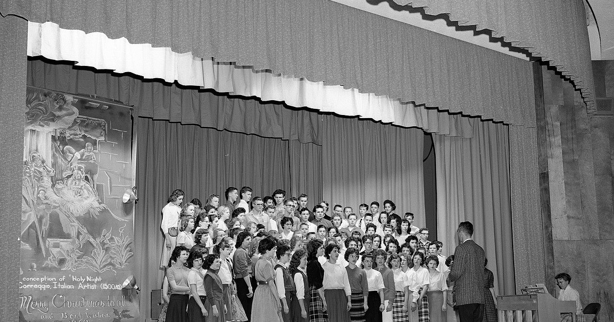 No headline Hungry Horse News