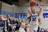 Wildkats survive slow start, blow out Yellowjackets