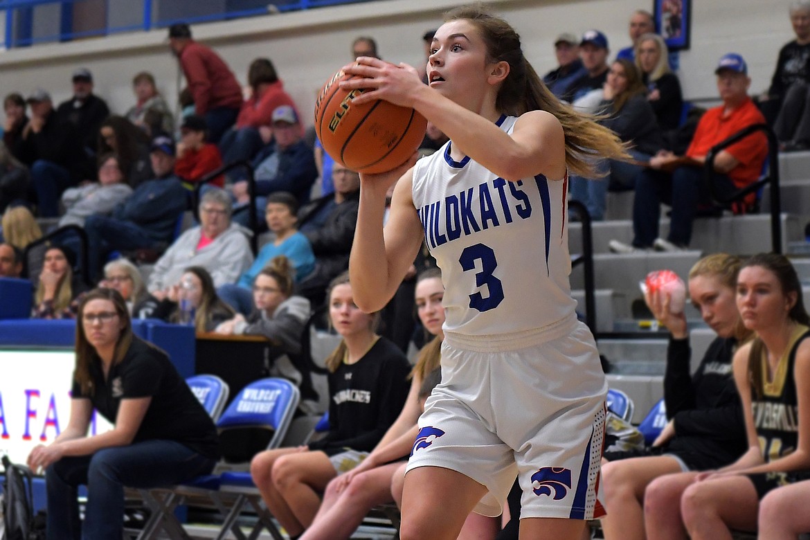 Maddie Robison sets up for one of her six three-pointers against Stevensville Saturday. Robison scored a game-high 26 points in the win. (Jeremy Weber photo)