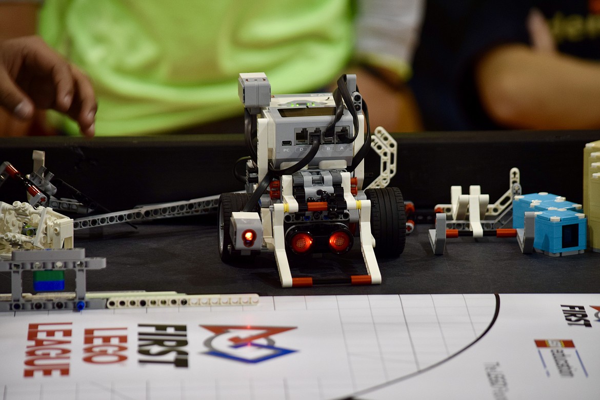 Charles H. Featherstone/Columbia Basin Herald
A Royakl robot ready to compete.