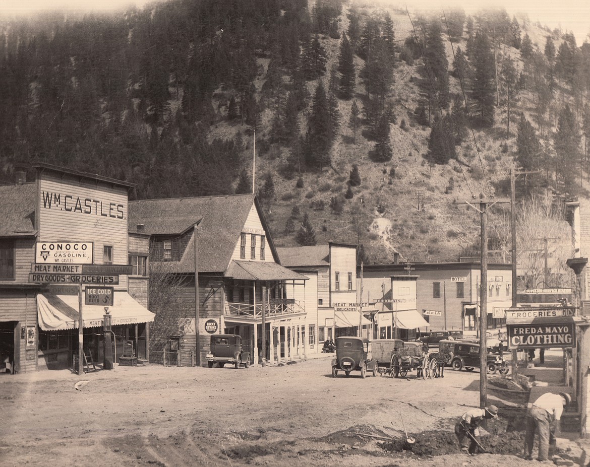 A photo from the 1920s when the market was in its original location. (Photo courtesy Castle Family Archives)