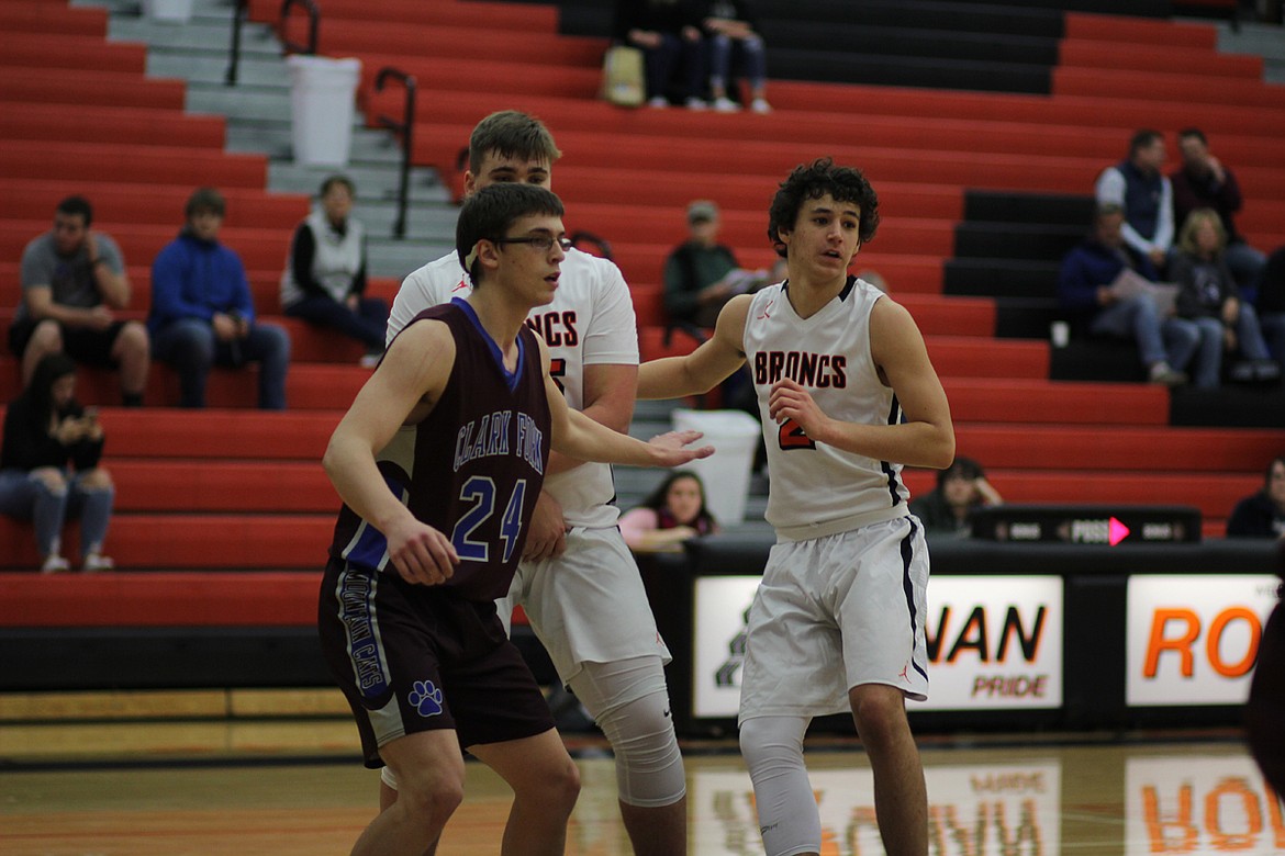 Clark Fork&#146;s Carson Callison (24) establishes position against Frenchtown at the Ronan tip-off tournament. (Chuck Bandel/Mineral Independent)