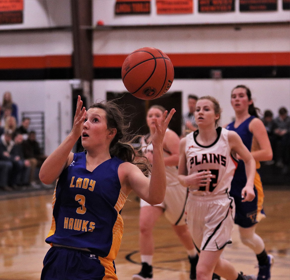 ELLIE PARDEE (3) prepares to take a shot against Plains last Friday night. (John Dowd/Clark Fork Valley Press)