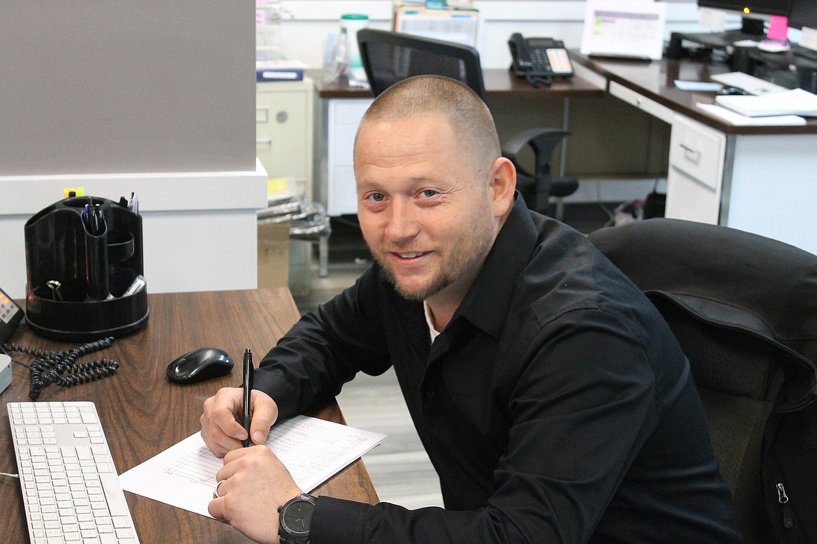 Rachal Pinkerton/Sun Tribune
Robbie Rowe is the new ad salesman for the Sun Tribune.