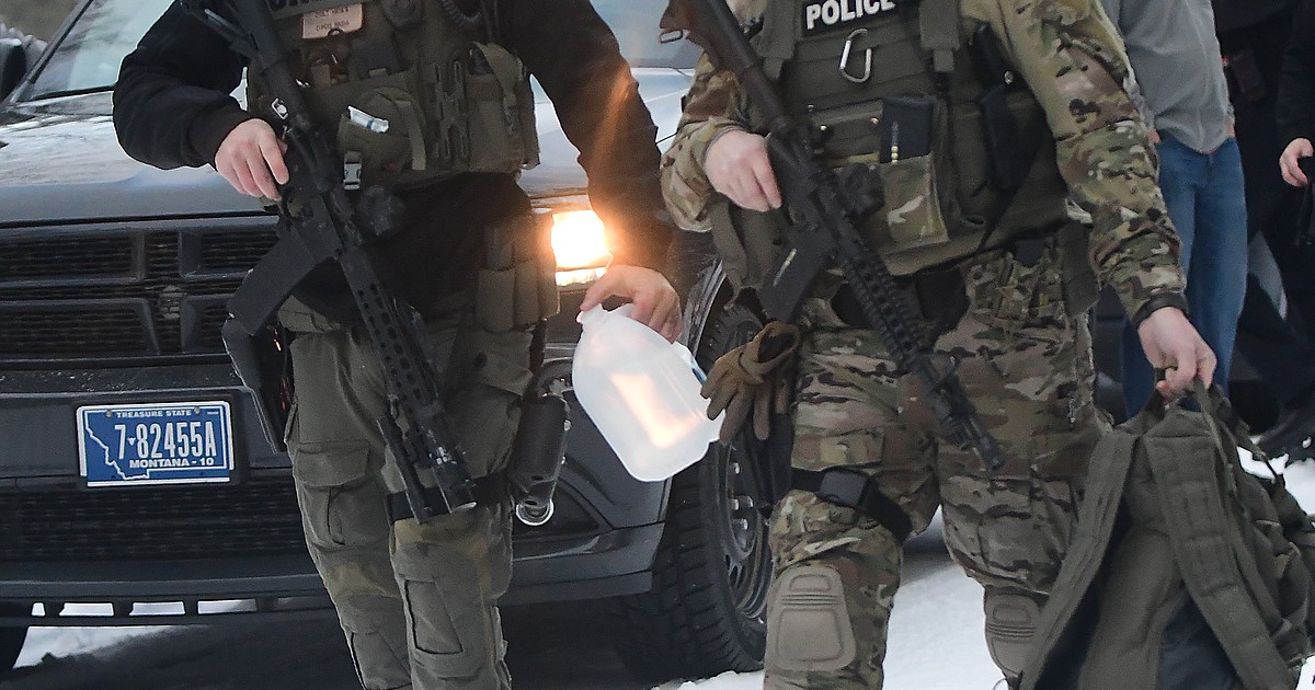 SWAT team takes man into custody in Hungry Horse | Hungry Horse News