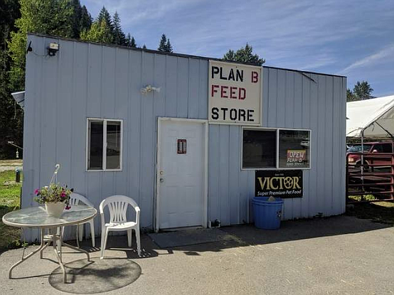 Photo by CHANSE WATSON/
The front of the Plan B Feed Store in Rose Lake.