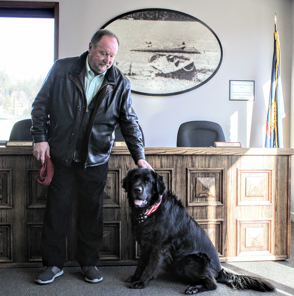 Photo by TONIA BROOKS
Mayor Dick Staples with his &#147;chief advisor,&#148; Wilson, prepare and look forward to the next four years of service to the City of Bonners Ferry.