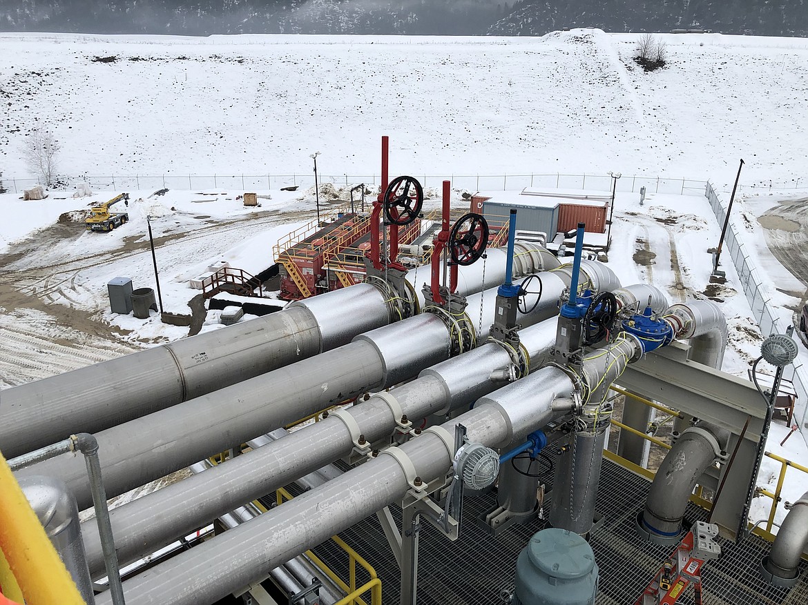 These are just a few of the many pipes that carry water to and from many different places, including clarifier tanks, holding ponds and filtration tanks.