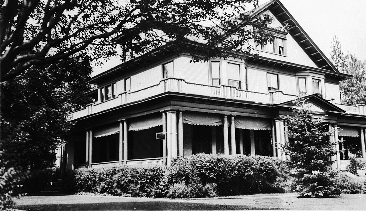 MOVING HISTORY FORWARD Frederick Blackwell A man of vision Coeur d