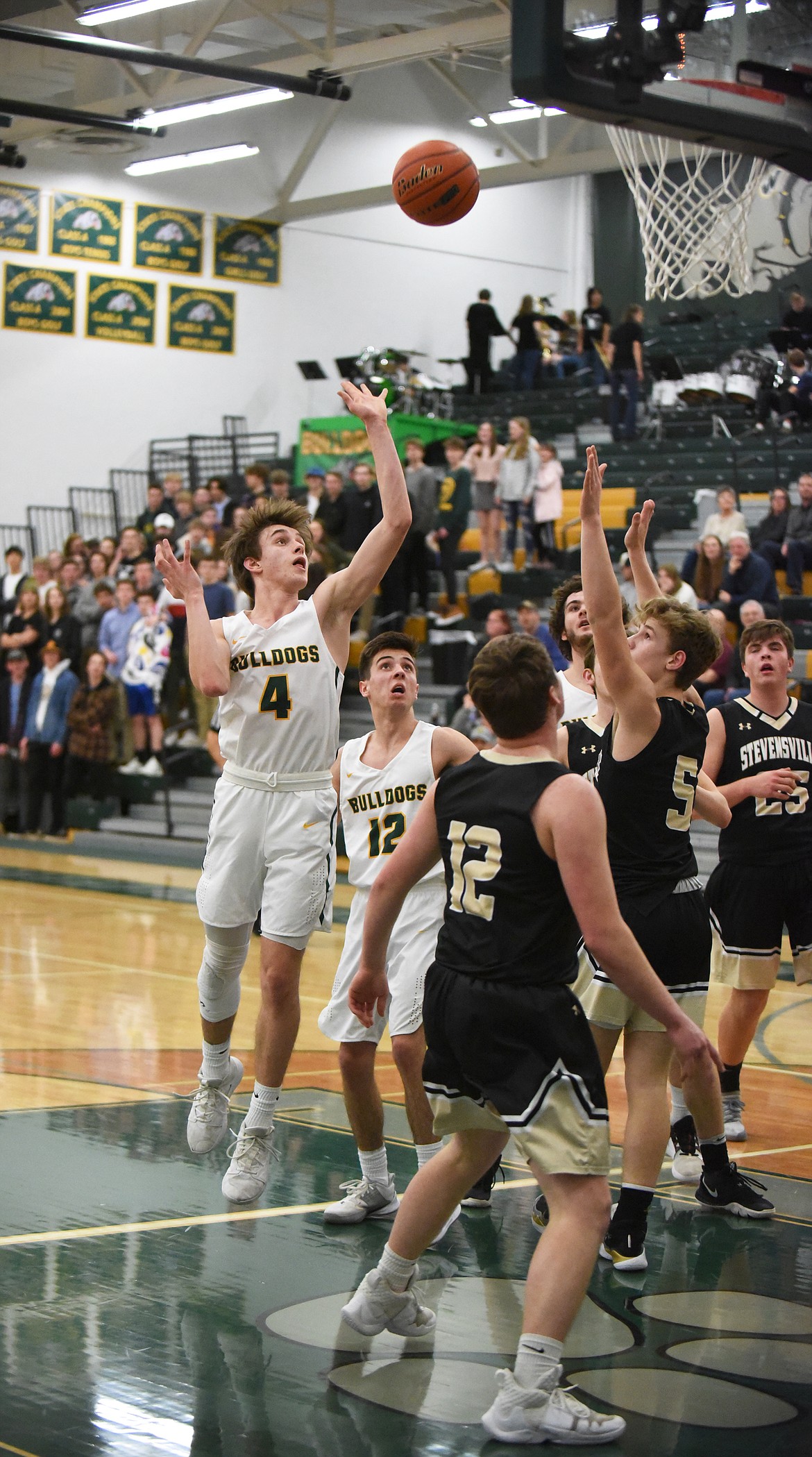 Bodie Smith floats a shot during Friday&#146;s home battle against Stevensville. (Daniel McKay/Whitefish Pilot)