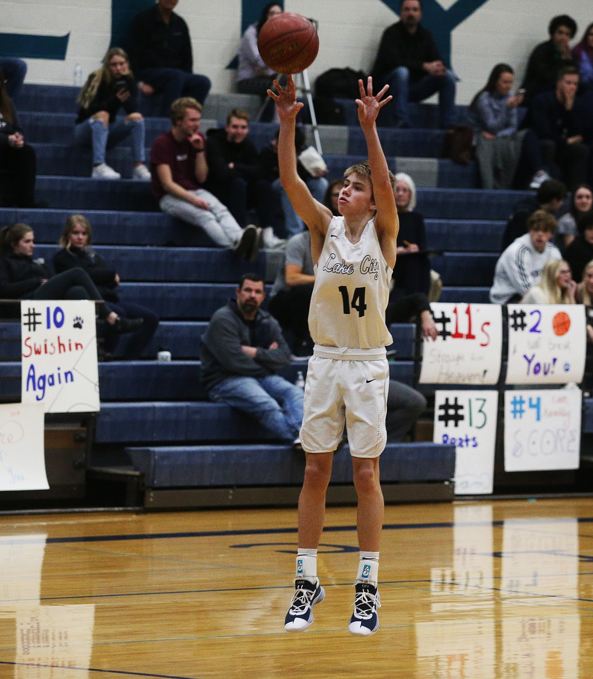 Lake City&#146;s Kolton Mitchell shoots a 3-pointer against Lakeland last Tuesday.