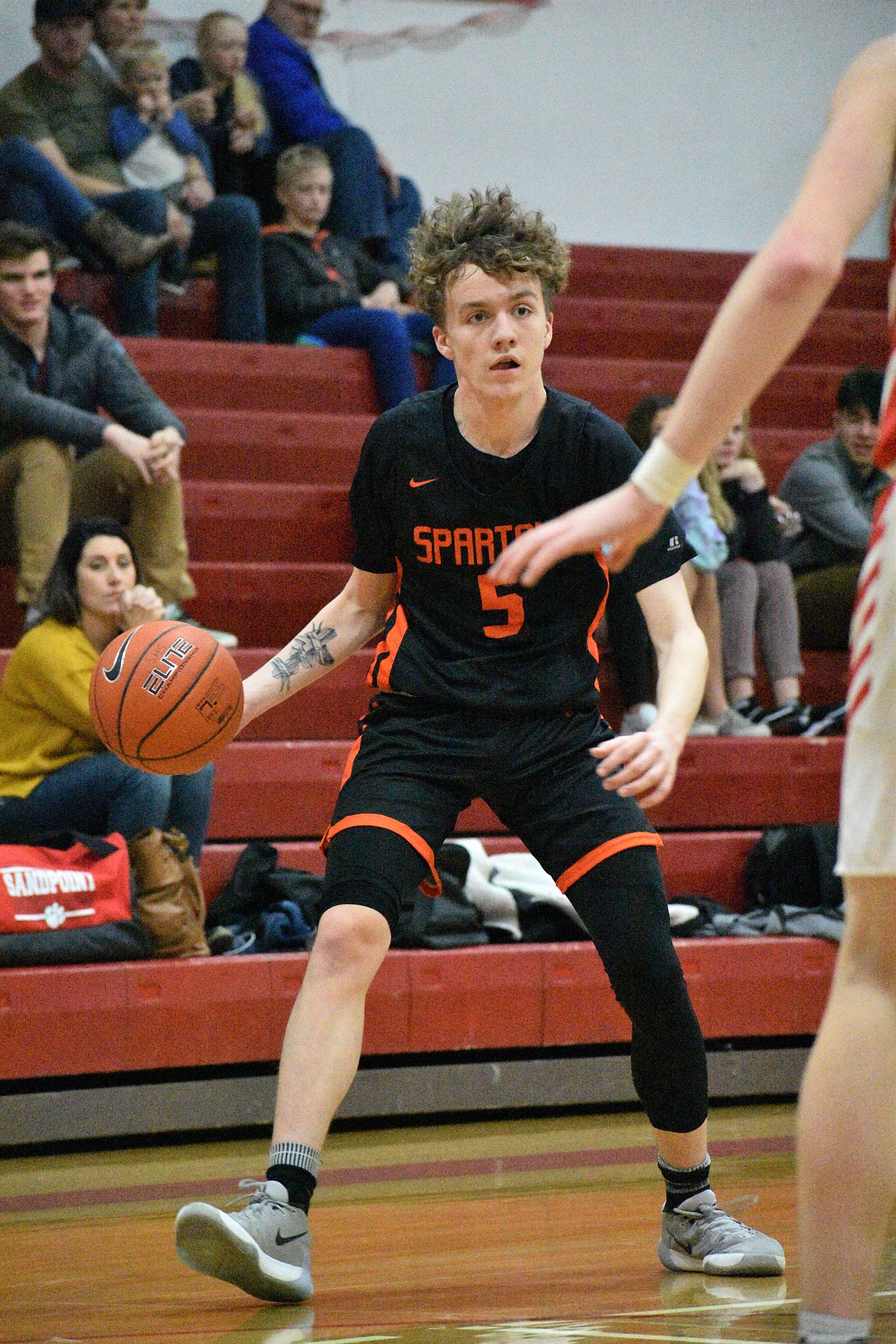 (File photo by DYLAN GREENE)
Sophomore Trentyn Kreager looks to make a move toward the basket during a game against Sandpoint on Jan. 24 at Les Rogers Court.