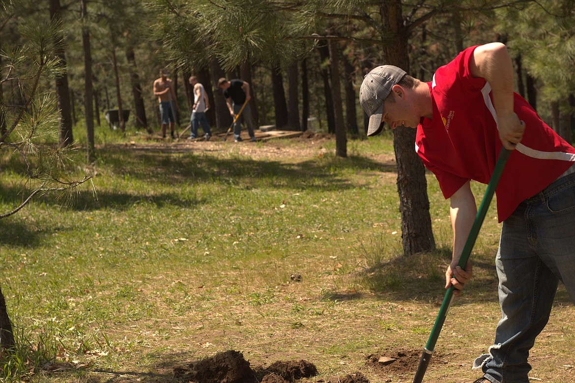 Photo by GEOFF CARR
Project Farragut tournament director Ben Squires digs a new tee pad for Cherry Hill Disc Golf Course in 2012. He said he hopes Project Farragut will generate a large volunteer turnout to improve course conditions at Farragut State Park.