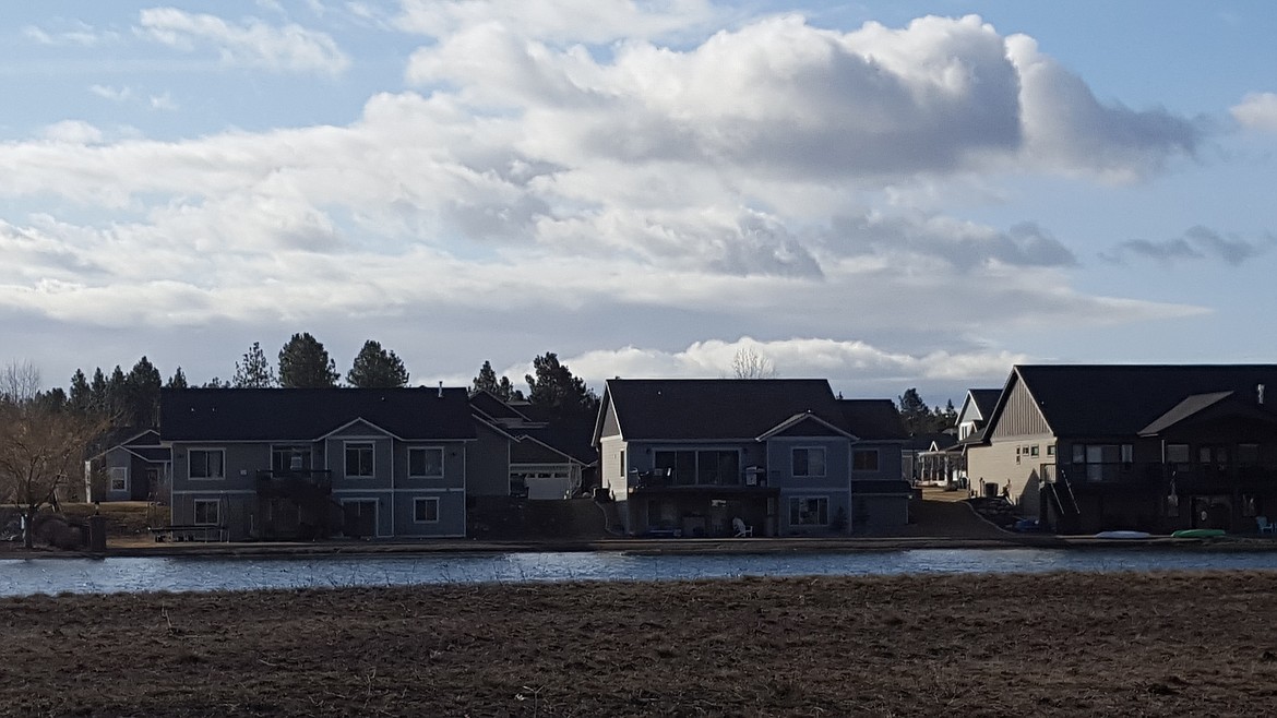 Homes on Radiant Lake have non-motorized boat and swimming access to the community&#146;s waterfront.