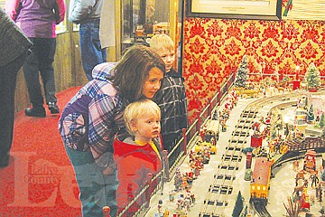 &lt;p&gt;Sunday's transfixed train spectators included Reegan Stinger (purple coat), Enzo Stinger (red coat), and Keaven Stinger (background).&lt;/p&gt;