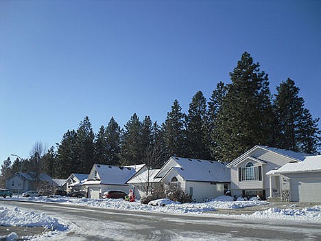 &lt;p&gt;One of the main features of this centrally located community is the mature trees that tower over the homes, contributing to the &#147;tucked-away&#148; feel of the neighborhood.&lt;/p&gt;