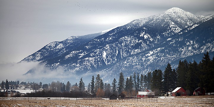 &lt;p&gt;Snow-dusted peaks are visible Thursday from Creston. Snow showers are likely this morning across the valley, with an accumulation of 1 to 2 inches possible, according to the National Weather Service.&lt;/p&gt;