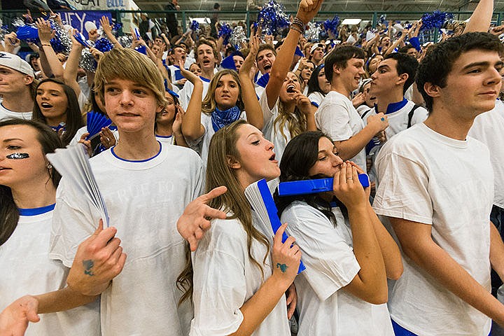 &lt;p&gt;Coeur d&#146;Alene High students chant during the Fight for the Fish.&lt;/p&gt;