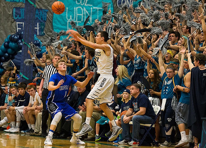 &lt;p&gt;Lake City&#146;s Joe Pasquale leaps into the air while making a pass over Coeur d&#146;Alene defender Joe Naccarato.&lt;/p&gt;