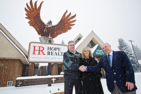 &lt;p&gt;Hope Realty owners Paul and Debe Sohrweide anr merging with Marshall Mend, right, and his realty company beginning Feb. 1.&lt;/p&gt;