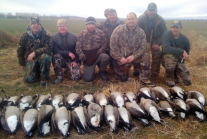 Pictured from left to right, Keith Morrison, Kevin Brock, Paul
Detrick, Lance Keller, Dave Dollarhide, Darin Green and Levi
Meseberg all of whom enjoyed a great day field hunting.