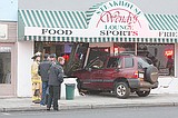 Ephrata driver crashes into restaurant