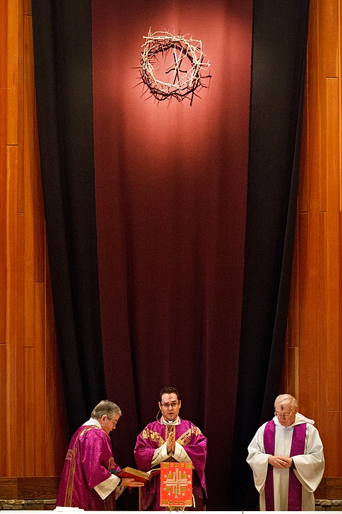 &lt;p&gt;SHAWN GUST/Press Rev. Francisco Godinez, center, is joined by Rev. Roger LaChance, in white, and Deacon Gary McSwain in commencing an Ash Wednesday mass service at St. Pius Catholic Church in Coeur d'Alene. Ash Wednesday marks the beginning of the Lent season that lasts 40 days.&lt;/p&gt;