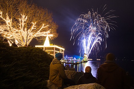 &lt;p&gt;GABE GREEN/Press A New Years fireworks display explodes over Lake Coeur d&#146;Alene Tuesday night. The first of two displays was set to go off at 9pm so it could be broadcast live at midnight on the East Coast.&lt;/p&gt;