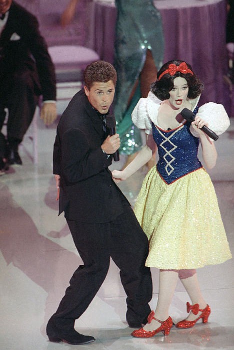 &lt;p&gt;Actor Rob Lowe croons a tune to Snow White during the opening number for the 61st Academy Awards presentation in Los Angeles on March 20, 1989.&#160;&lt;/p&gt;