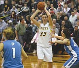 Noyes takes over, Chiefs closer to state