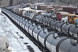 BNSF Railway plans to buy new oil tanker cars