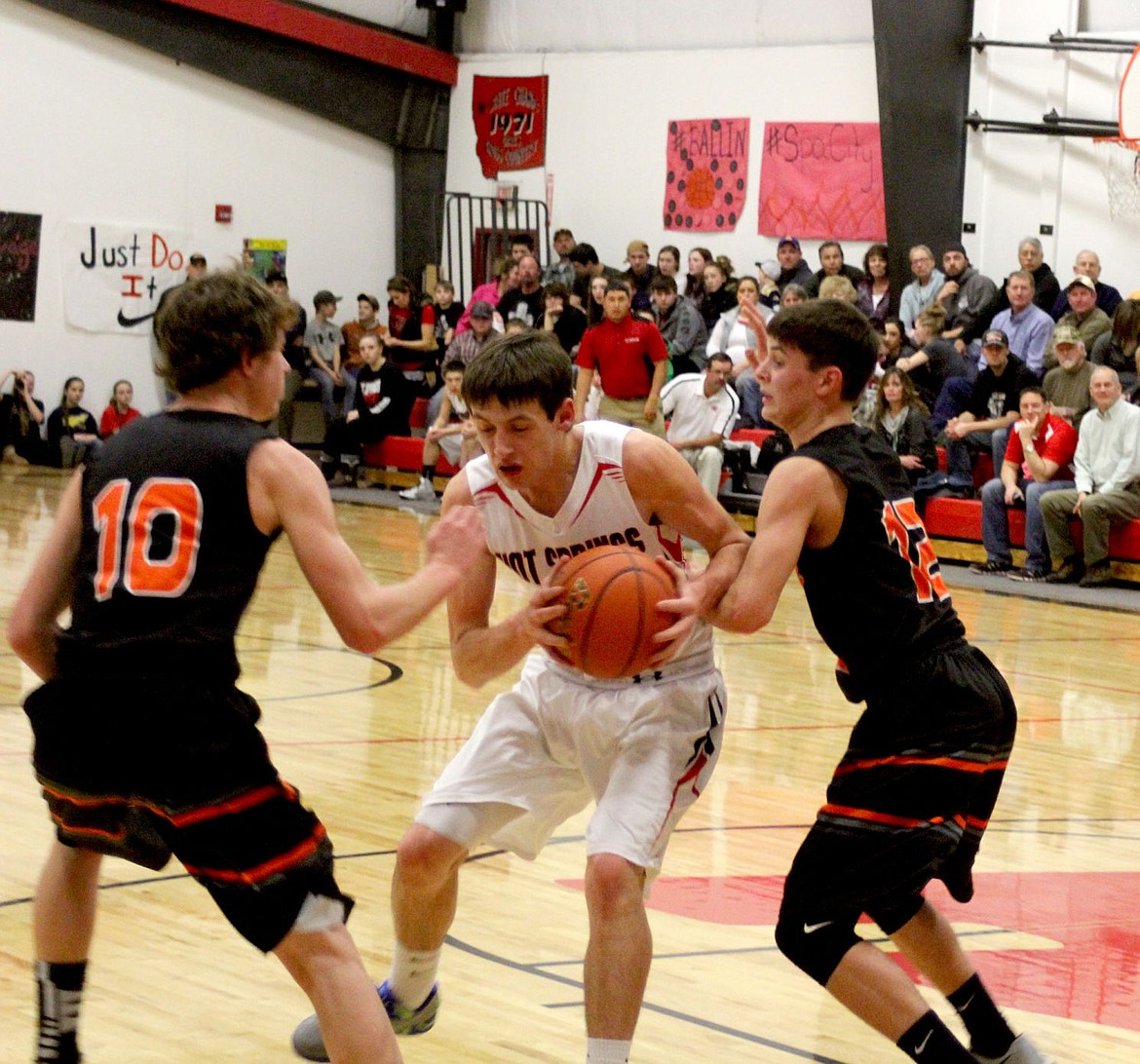 &lt;p&gt;&lt;strong&gt;Zach Osborne fights off two of the Plains Horsemen during a game earlier this year.&lt;/strong&gt;&lt;/p&gt;