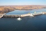 Grant PUD evacuates boaters near Wanapum Dam