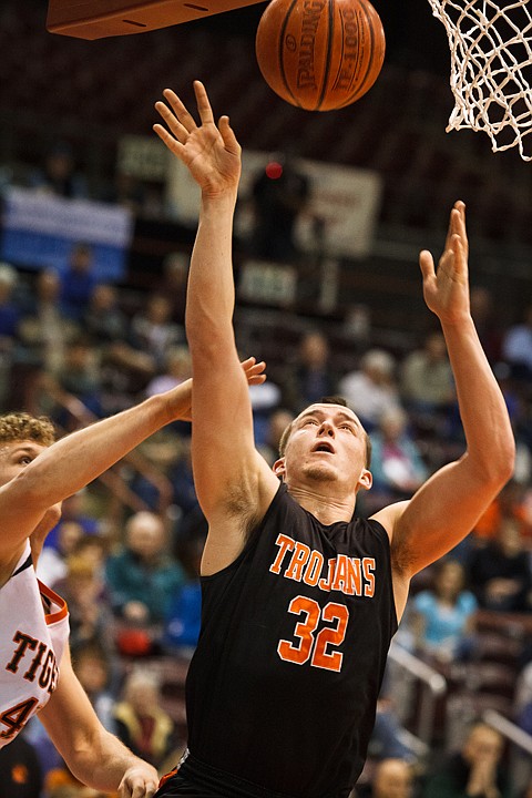 SHAWN GUST/Press

Matt Lickfold is fouled while during a second half shot.