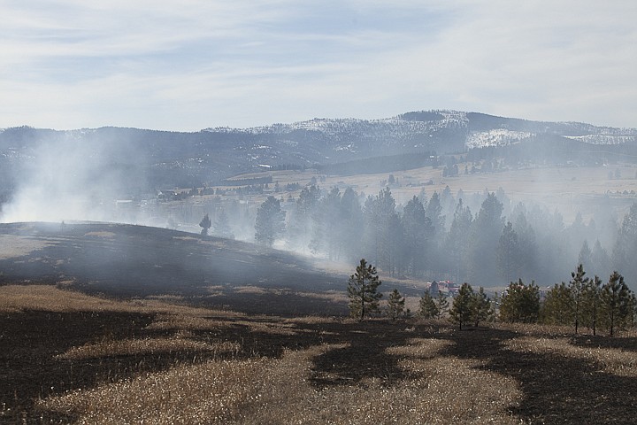 &lt;p&gt;Patrick Cote/Daily Inter Lake Smith Valley, South Kalispell and West Valley Fire Departments responded Friday afternoon to a 50-acre fire off of Whalebone Drive west of Kalispell. Friday, March, 9, 2012 in Kalispell, Mont.&lt;/p&gt;