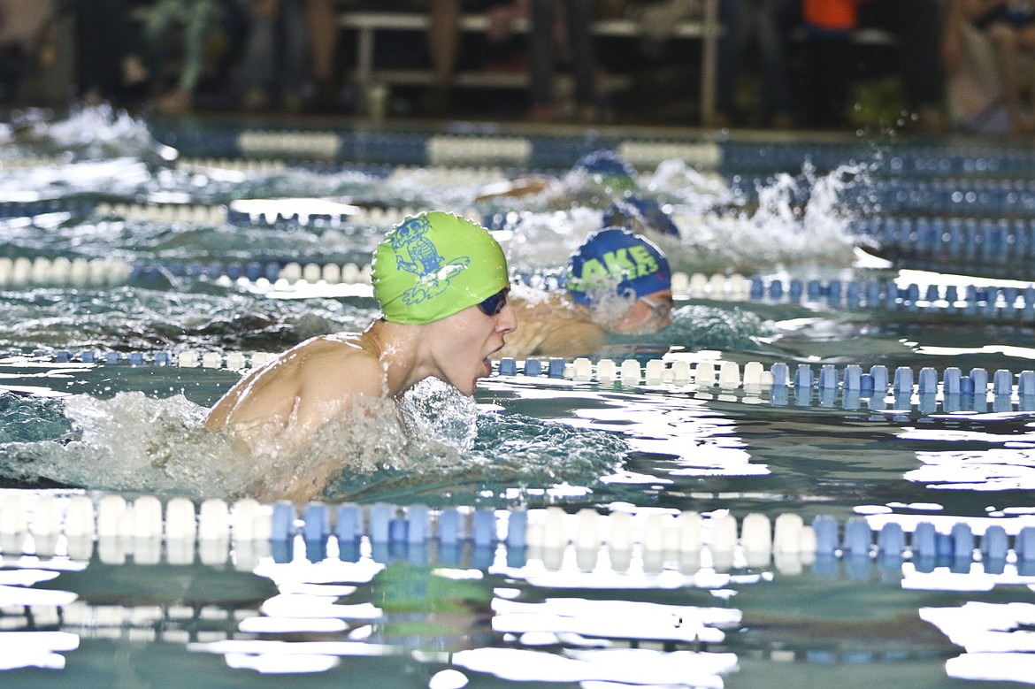 &lt;p&gt;Gabe Shipley races to catch up to teammates Nick Windauer and Landon Shipley.&lt;/p&gt;