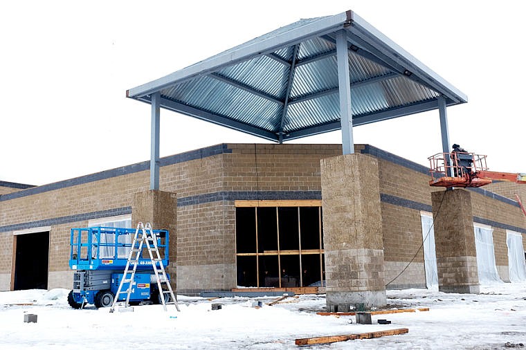 &lt;p&gt;Crews work on the new Freds Appliance building Wednesday morning south of Kalispell. March 5, 2014 in Kalispell, Montana. (Patrick Cote/Daily Inter Lake)&lt;/p&gt;