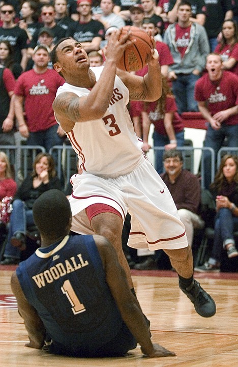 &lt;p&gt;Washington State guard DaVonte Lacy, right, drives past Pittsburgh guard Tray Woodall in the first half of a College Basketball Invitational game Monday, March 26, 2012, at Friel Court in Pullman, Wash. (AP Photo/Moscow-Pullman Daily News, Geoff Crimmins)&lt;/p&gt;