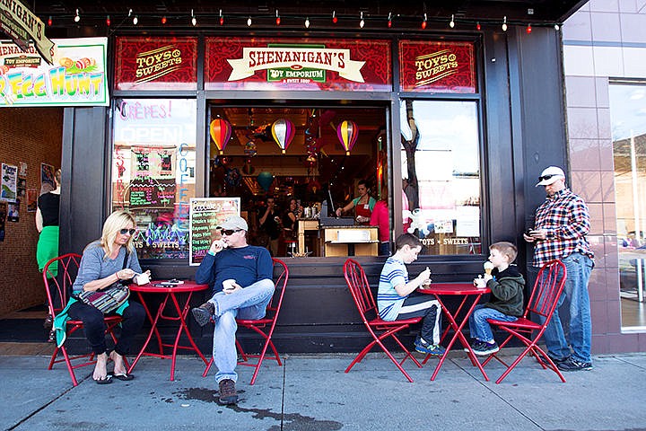 &lt;p&gt;Shananigan&#146;s Toy Emporium customers eat ice-cream in the 70 degree weather on Friday.&lt;/p&gt;