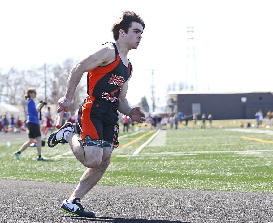 &lt;p&gt;Ronan&#146;s Collin McGuyer runs the third leg of the short relay Saturday morning.&lt;/p&gt;