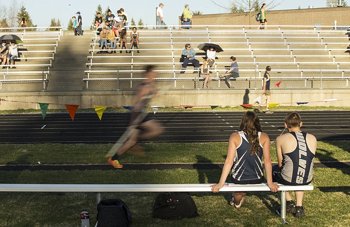 &lt;p&gt;High school track athletes from Timberlake, Lakeland, Coeur d'Alene, Lake City and Post Falls enjoyed 80 degree weather and sunny skies at the Kootenai County Challenge track meet on April 8, 2016 at Timberlake High School. TO PURCHASE PHOTOS: www.cdapress.com/photos&lt;/p&gt;