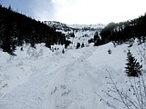 Park avalanche kills lone snowboarder
